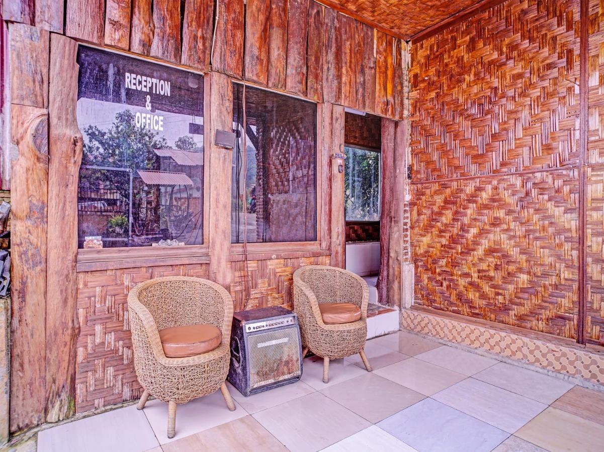 Oyo 90209 Dk Singarimbun Berastagi Homestay Exteriér fotografie