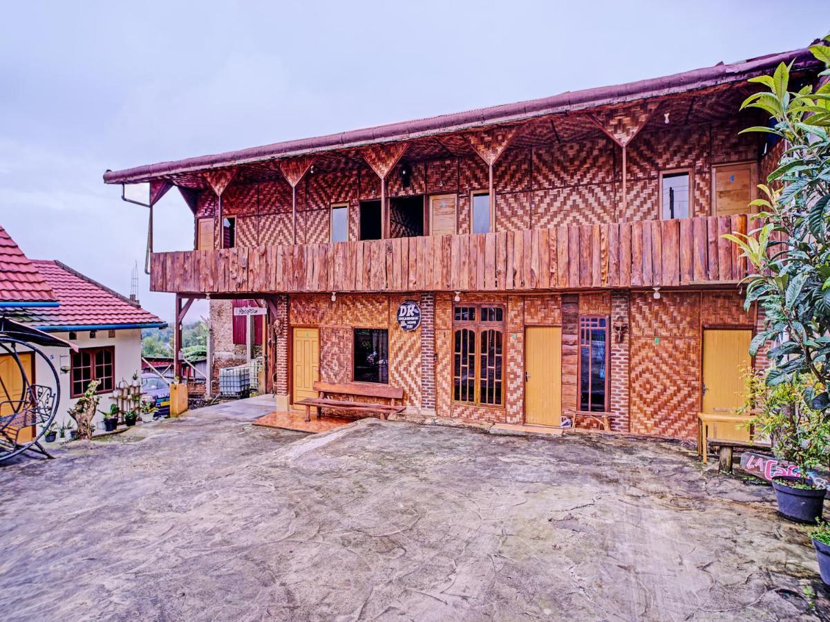 Oyo 90209 Dk Singarimbun Berastagi Homestay Exteriér fotografie