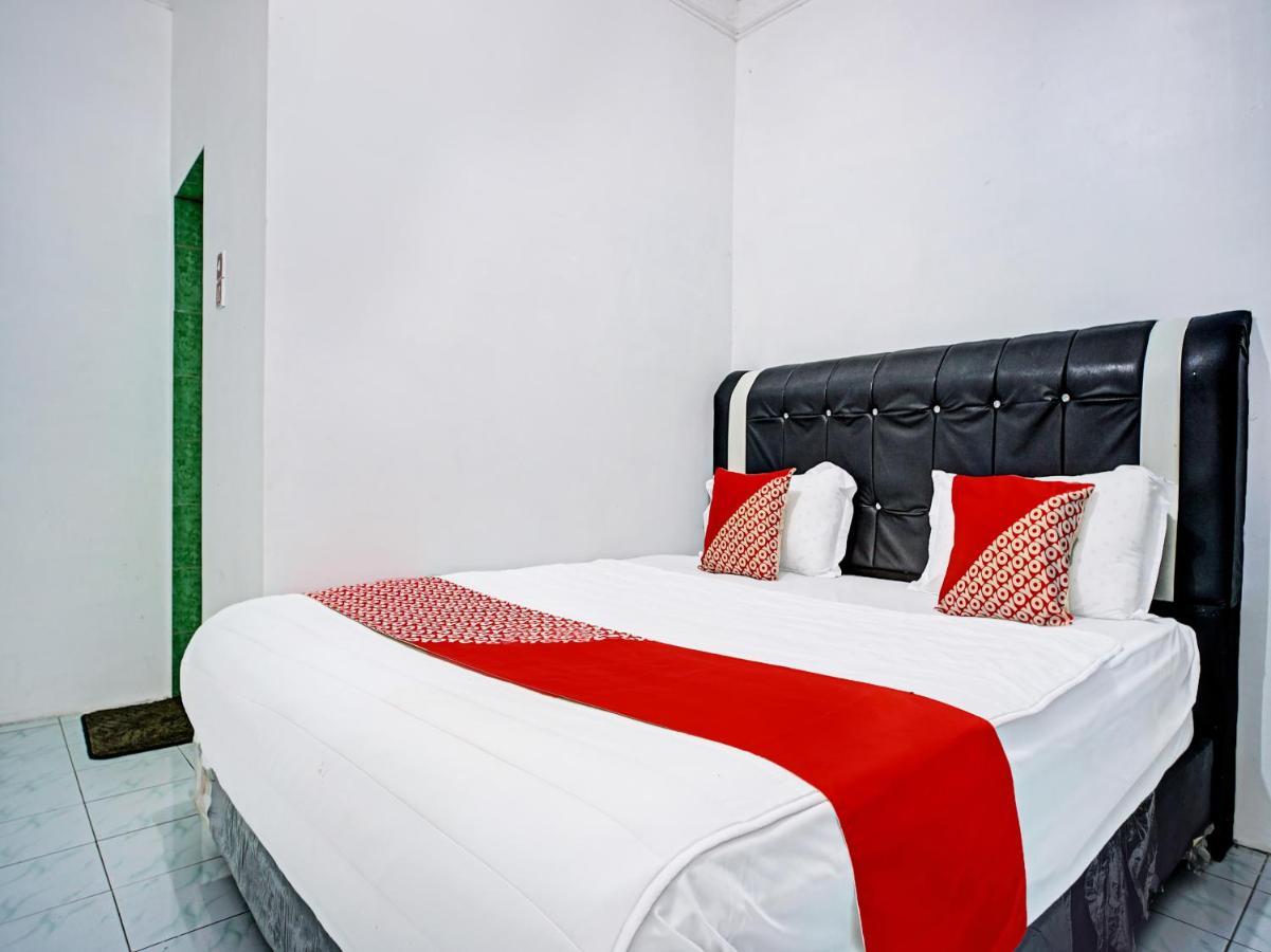 Oyo 90209 Dk Singarimbun Berastagi Homestay Exteriér fotografie
