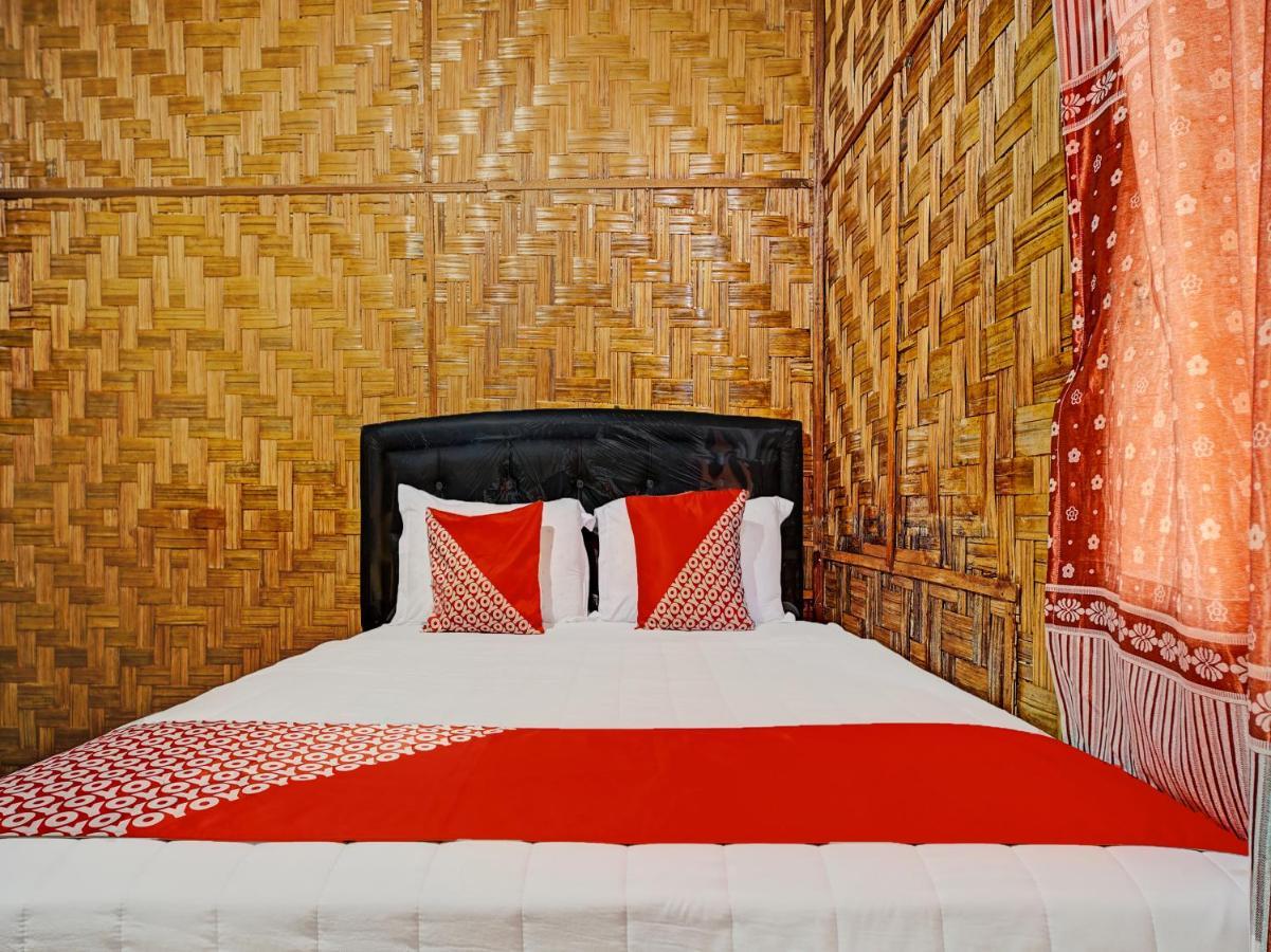 Oyo 90209 Dk Singarimbun Berastagi Homestay Exteriér fotografie