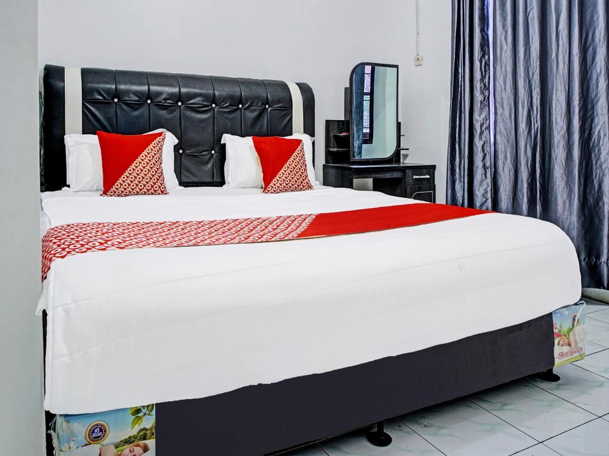 Oyo 90209 Dk Singarimbun Berastagi Homestay Exteriér fotografie